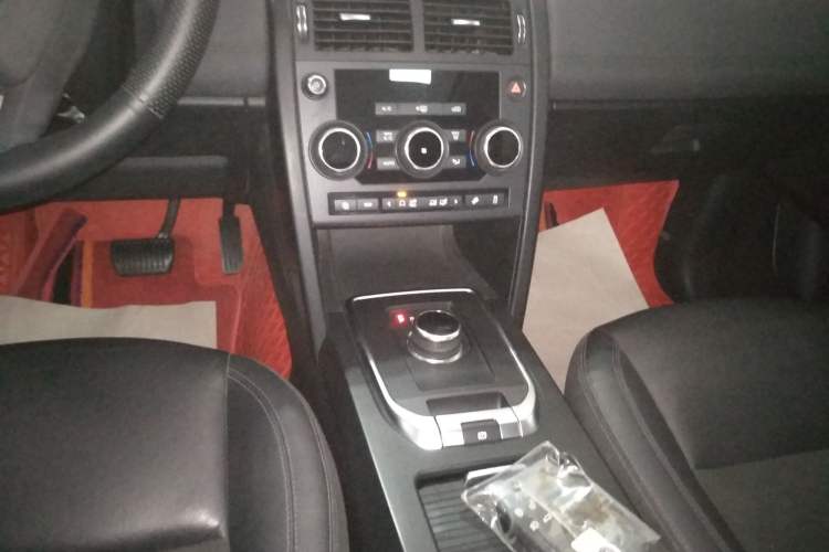 Used Land Rover Discovery Sport 2019 200PS PURE Edition China VI Standard
