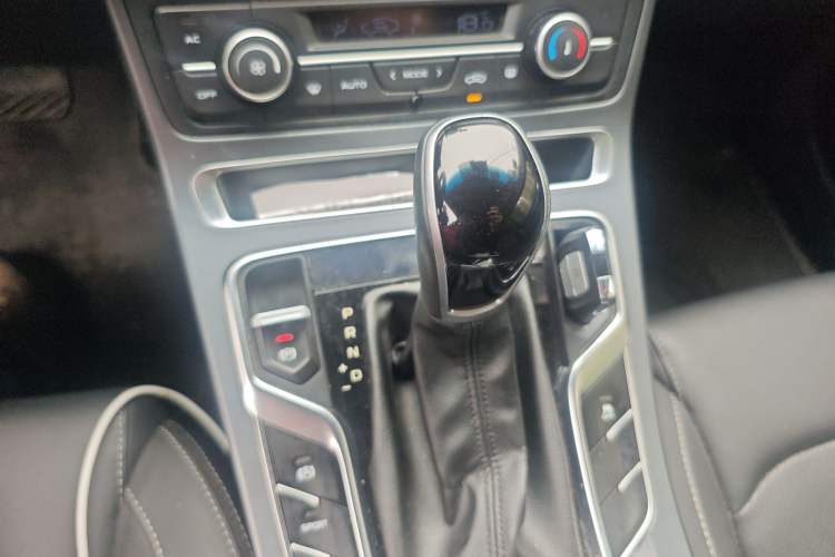Used Geely Auto Emgrand 2019 Leading Edition 1.5L CVT Upward-Connected Model China VI Standard