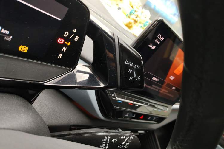 Used Volkswagen ID.4 X 2021 Pro Smart Long-Range Edition Gear Lever