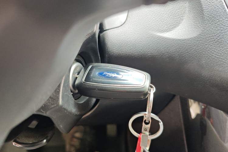 Used Ford Focus 2018 Hatchback Classic 1.6L Automatic Trendy SmartDrive Edition Vehicle Key