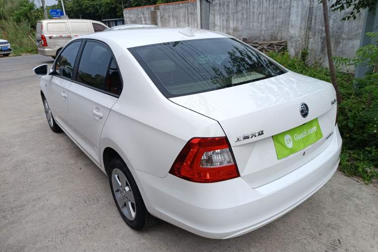 Used Skoda Rapid 2013 1.6L Automatic Smart Selection Model
