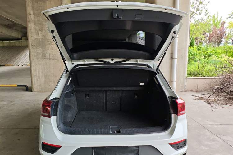 Used Volkswagen T-ROC 2019 230TSI DSG Two-Wheel-Drive Advanced Version China VI Standard