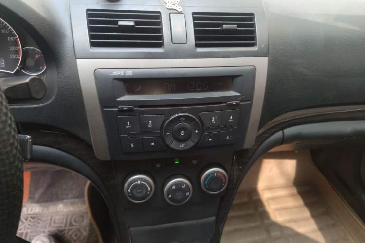 Used Haima Fumei 2012 Sedan 1.6L Manual Fashion Edition