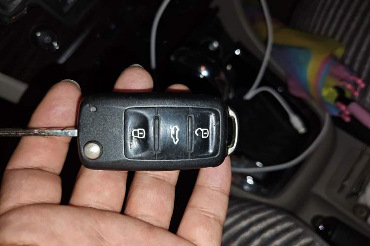 Used Volkswagen Gran Lavida 2013 1.6L Automatic Comfort Model Vehicle Key