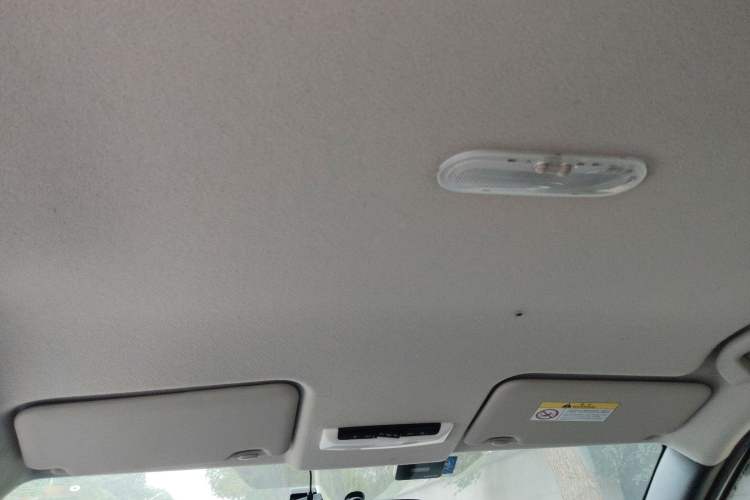 Used Nissan Kicks 2018 1.5L CVT Smart Connect Luxury Edition
