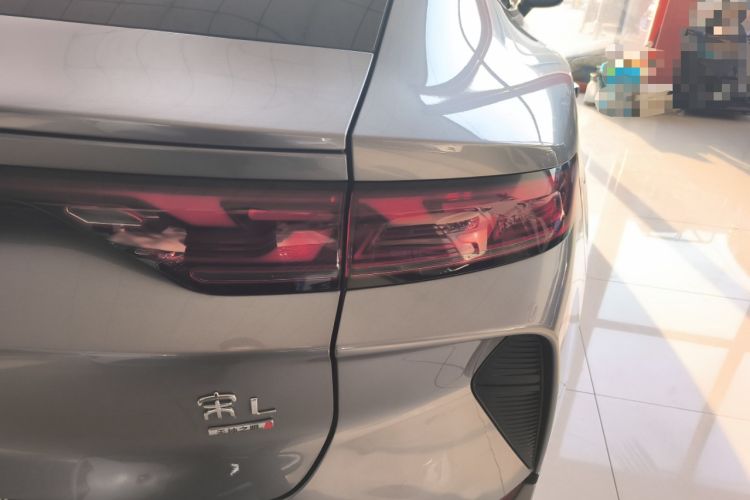 Used BYD Song L EV 2025 Intelligent Driving Version 662 km LiDAR Excellence Edition
