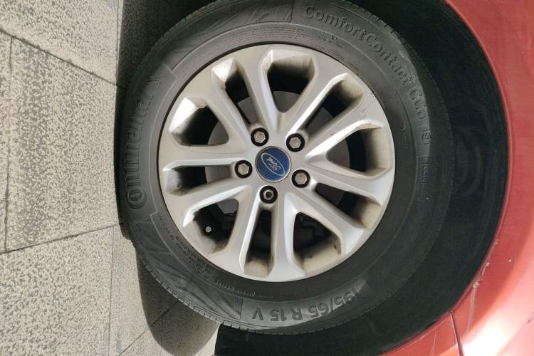 Used Ford Focus 2013 Hatchback Classic 1.8L Manual Base Model