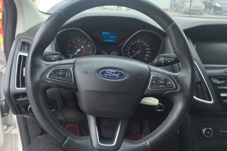 Used Ford Focus 2018 Sedan Classic 1.6L Automatic Trendy SmartDrive Edition