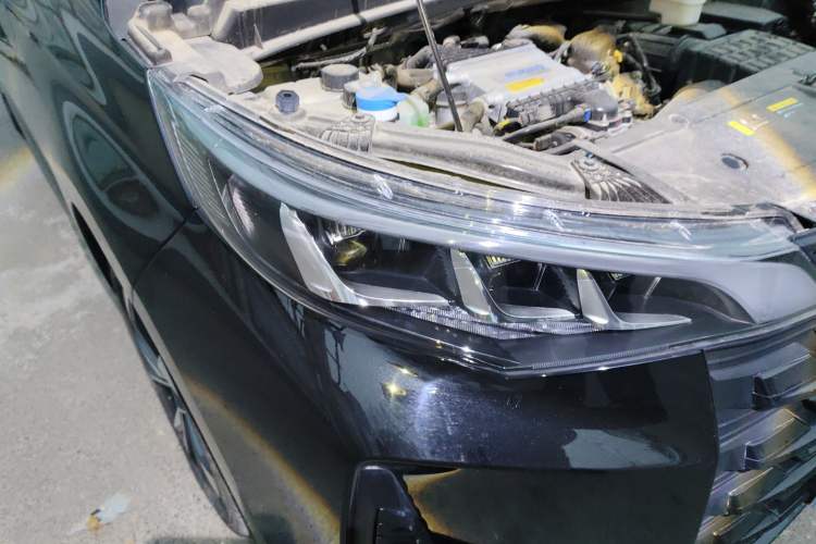 Used GAC Trumpchi M6 2023 PRO 270T DCT Luxury Edition
