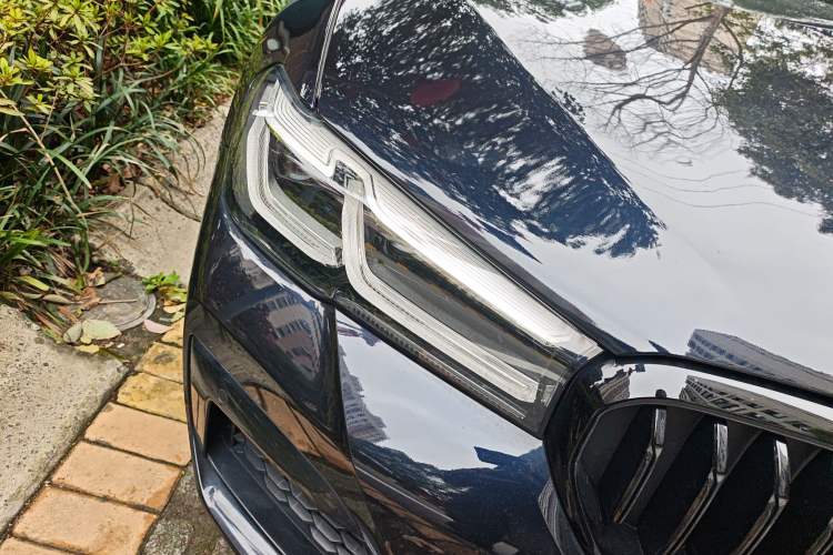 Used BMW 5 Series (Import) 2022 530i Sport Line M Sport Package