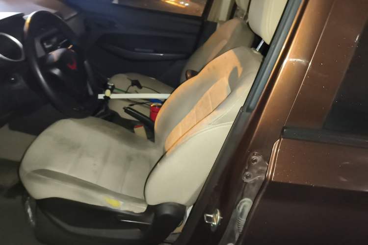 Used Wuling Hongguang 2021 1.5L S Standard Version LAR Left Front Seat