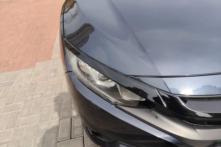 Used Honda Civic 2016 220TURBO CVT Luxury Edition
