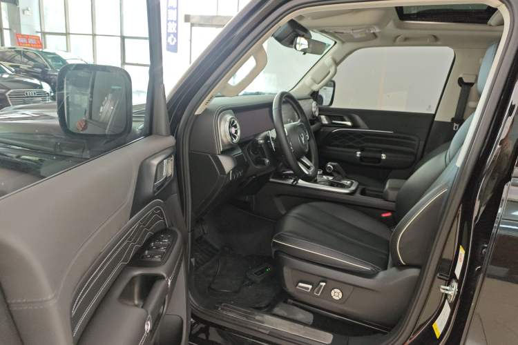 Used Tank 300 2023 Off-Road Edition 2.0T Conqueror Driver Seat