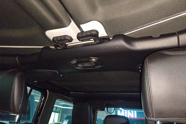 Used Jeep Wrangler 2021 2.0T Robin Hood Four-Door Edition Headliner