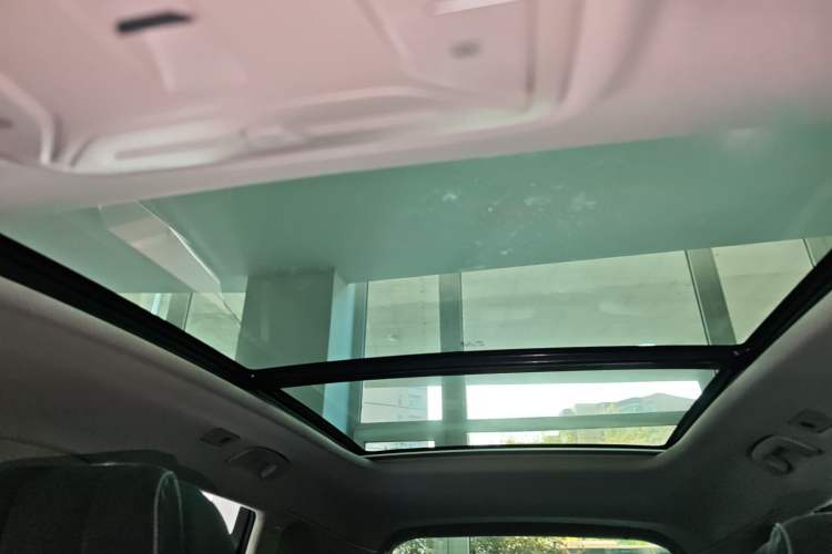 Used Hongqi HS5 2022 Facelifted Version 2.0T Smart Connect Flagship All-Wheel-Drive Edition
