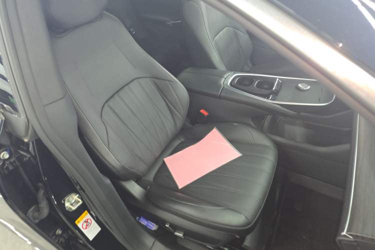 Used CHANGAN NEVO A07 2025 Blue Whale Pure Electric 625 Flagship Model Right Front Seat