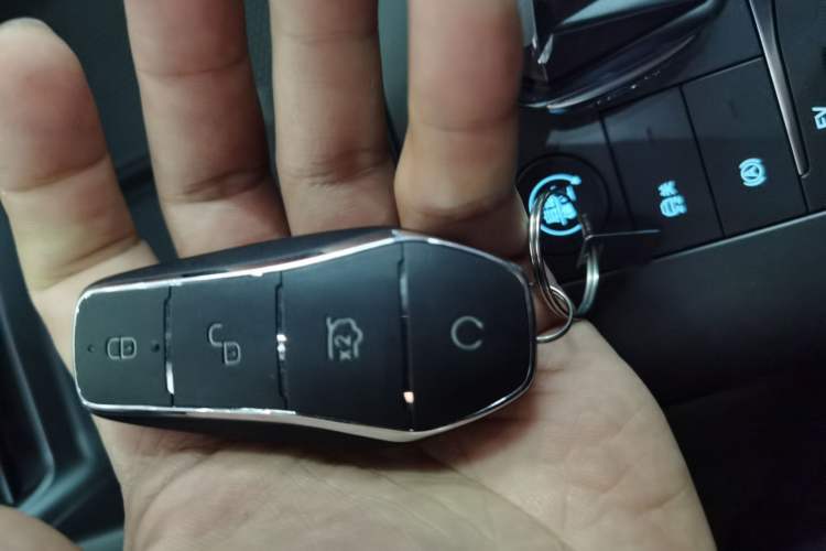 Used BYD Qin PLUS 2025 DM-i Smart Drive 55KM Leading Model
