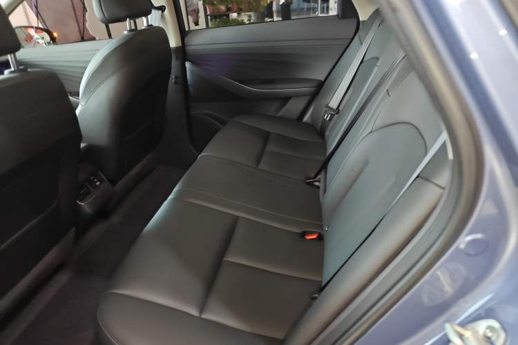 Used Nissan N6 2026 Model 180 Max Left Rear Seat
