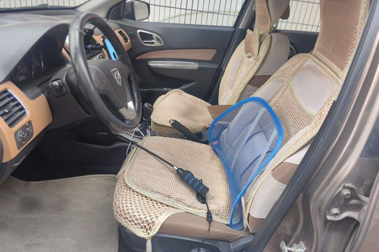 Used Baojun 630 2013 1.5L manual Comfort trim
