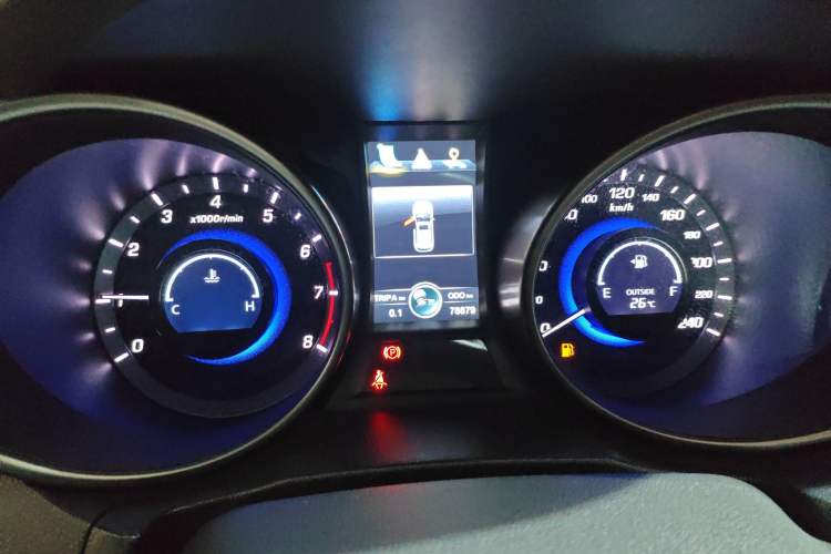 Used Changan CS75 2016 1.5T Manual FENGSHANG Model
