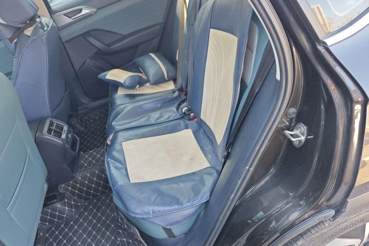 Used Volkswagen Tharu 2023 300TSI Two-Wheel-Drive Full Moon Edition Left Rear Seat