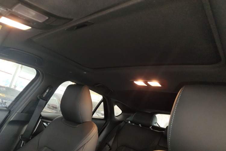 Used Mazda CX-4 2016 2.0L Automatic 2WD Blue Sky Luxury Edition
