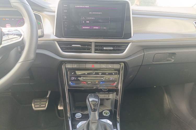 Used Volkswagen T-ROC 2023 300TSI DSG Two-Wheel Drive Starlight Edition