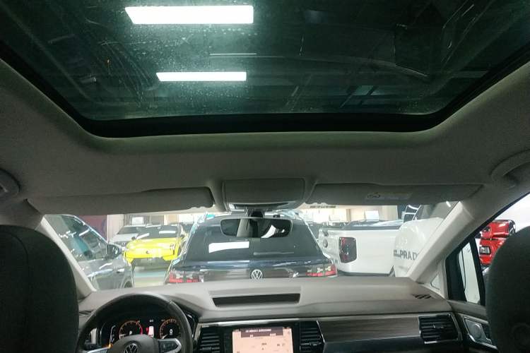 Used Volkswagen Viloran 2020 330TSI Luxury Edition