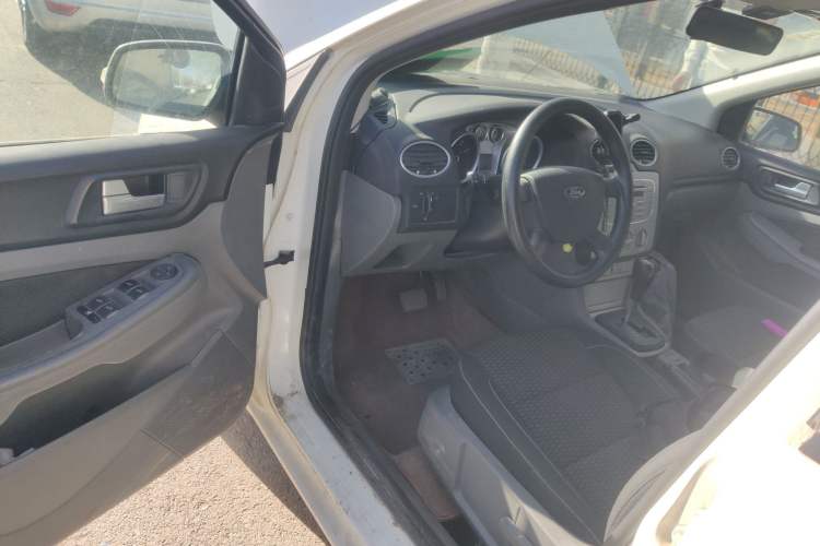 Used Ford Focus 2013 Hatchback Classic 1.8L Automatic Base Model