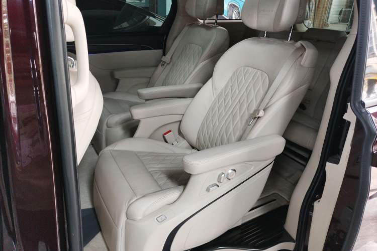 Used Buick GL8 2020 Avenir Avia 7-Seater Deluxe Edition
