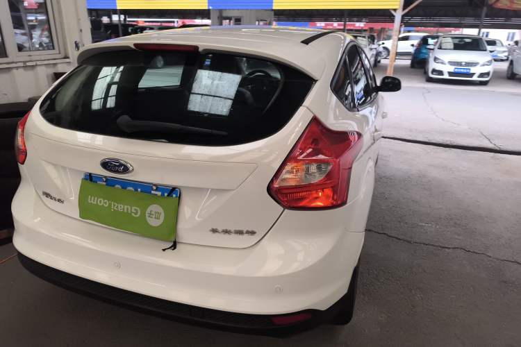 Used Ford Focus 2012 Hatchback 1.6L Automatic Fashion Edition