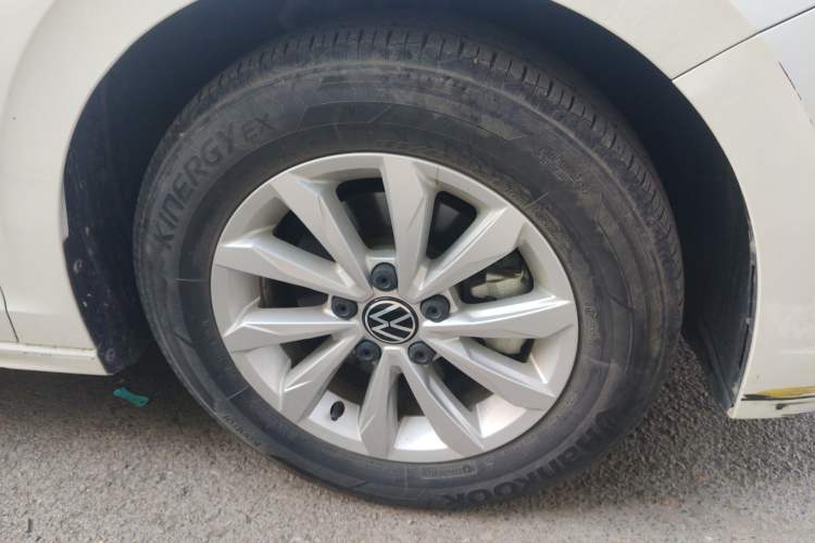 Used Volkswagen Bora 2021 1.5L Manual Fashion Smart Connect Edition
