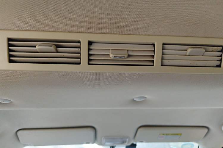 Used HYOSOW S3 2015 1.5L Luxury Model China V Standard
