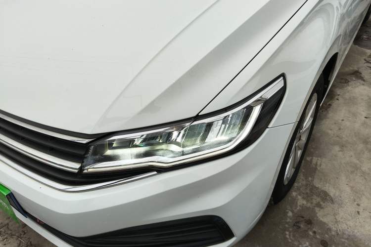 Used Volkswagen Bora 2020 1.5L Manual Fashion Edition
