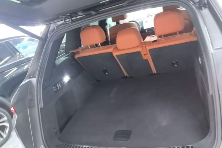 Used Li Auto L7 2023 Pro Model
