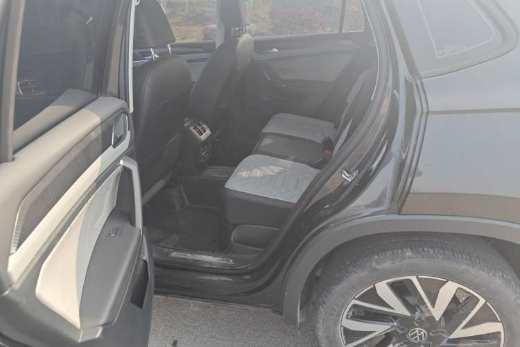 Used Volkswagen Tayron 2024 300TSI Two-Wheel-Drive Luxury Plus Advanced Version Left Rear Seat