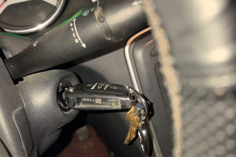 Used Peugeot 308 2013 1.6L Manual YouShang Model
