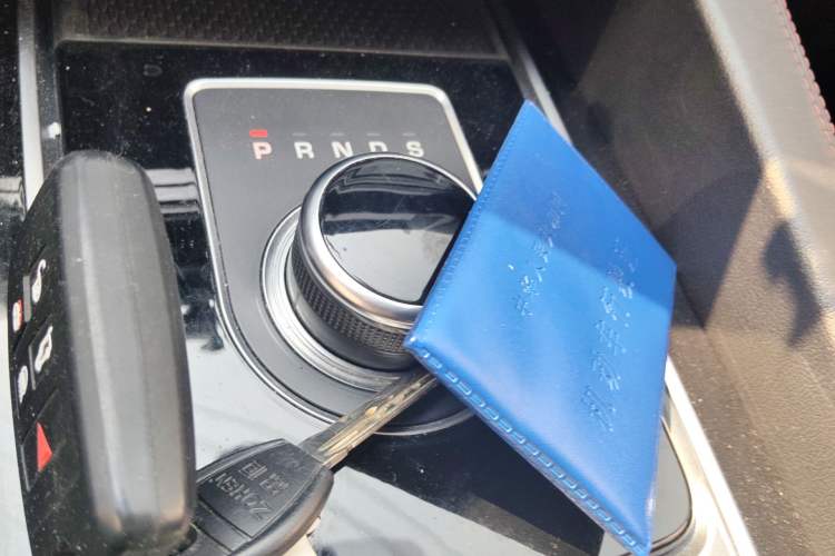 Used Jaguar F-PACE 2016 2.0T Two-Wheel-Drive R-Sport Sport Edition
