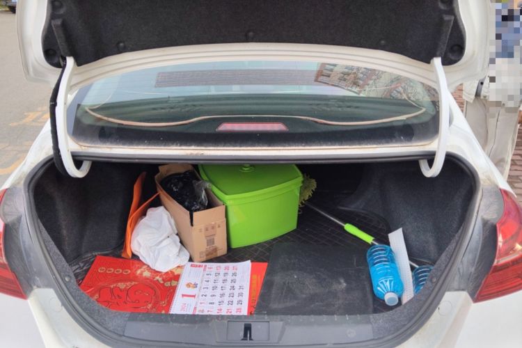 Used Geely Auto Emgrand 2019 Leading Edition 1.5L CVT Luxury Model China VI Standard Trunk