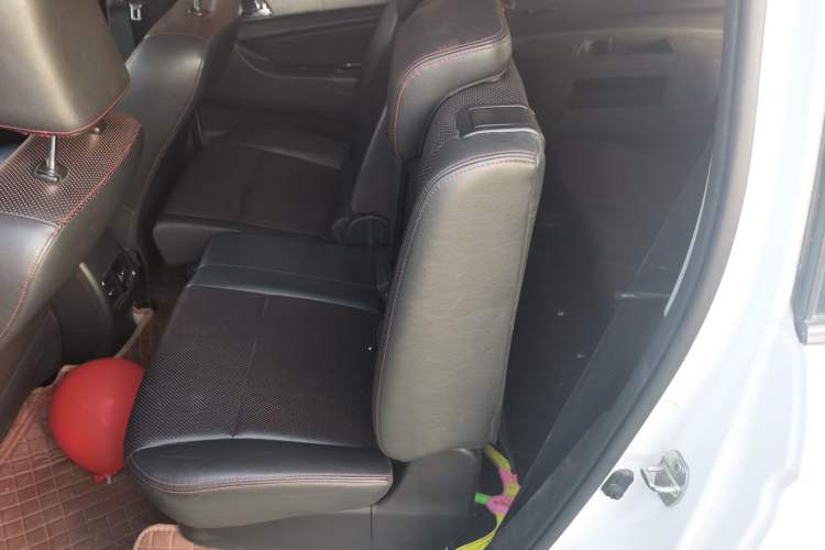 Used CHANGAN KAICHENG Oushang A600 2016 1.5L Manual Fashion 7-Seater Left Rear Seat