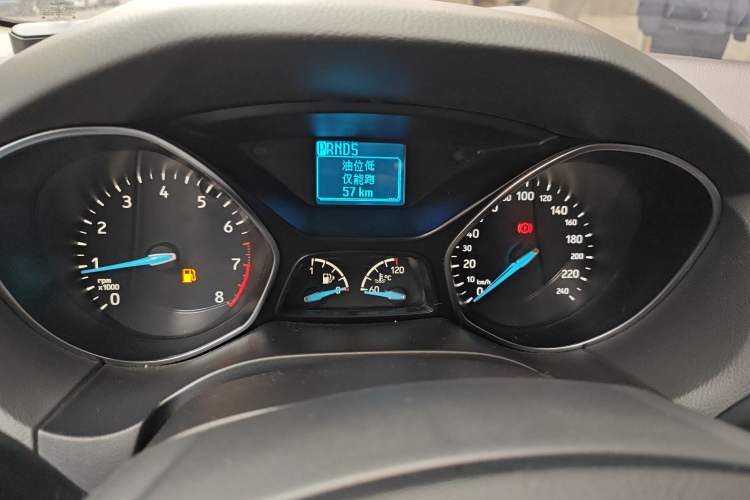 Used Ford Focus 2018 Sedan Classic 1.6L Automatic Trendy SmartDrive Edition
