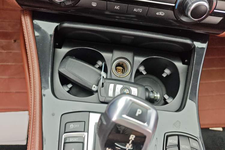 Used BMW 5 Series 2014 520Li Elegant Model Vehicle Key