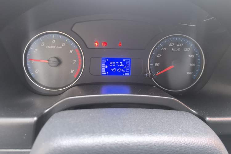 Used CHANGAN KAICHENG Shenqi F30 2018 1.5L Comfort Trim Short Wheelbase DAM15L Odometer Close Up