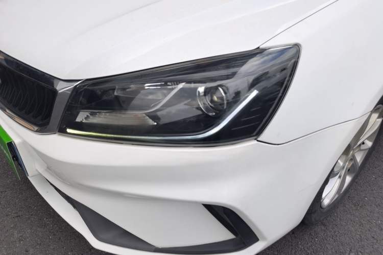 Used Geely Auto Emgrand 2021 UP 1.5L CVT Luxury Model
