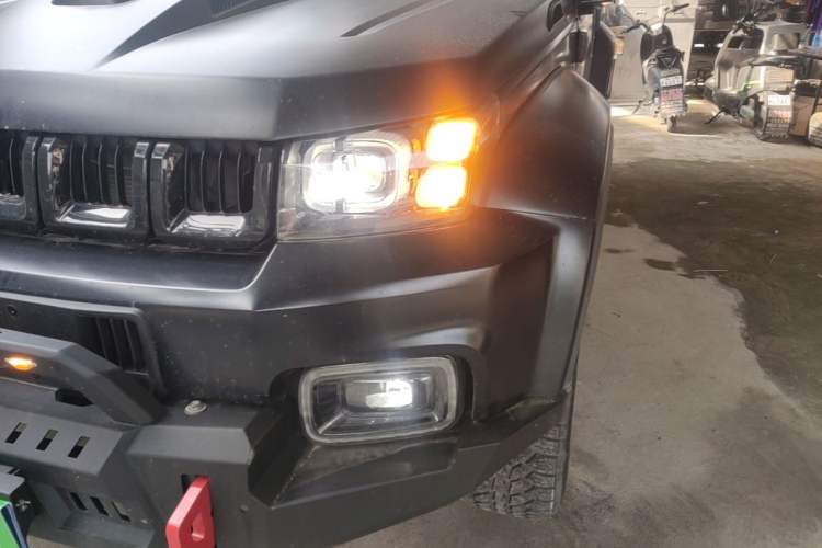 Used BAIC Off-Road BJ40 2021 2.0D Automatic Four-Wheel Drive Blade Hero Edition Adventurer Type Left Front Headlight
