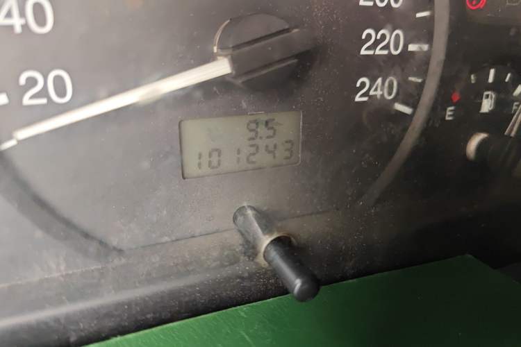 Used Ford Classic Transit 2015 2.8T Diesel Multi-Function Vehicle Short Wheelbase 6-Seater Mid-Roof Edition JX493ZLQ4