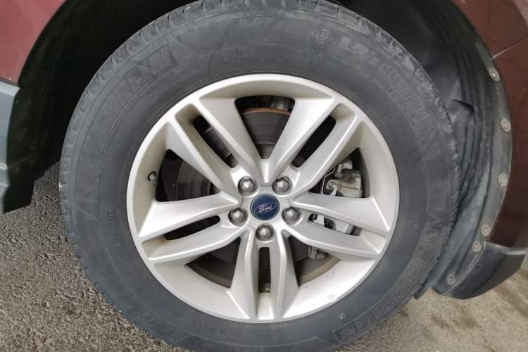 Used Ford Edge 2018 EcoBoost 245 Two-Wheel-Drive Platinum Edition 7-Seater China V Emission Standard