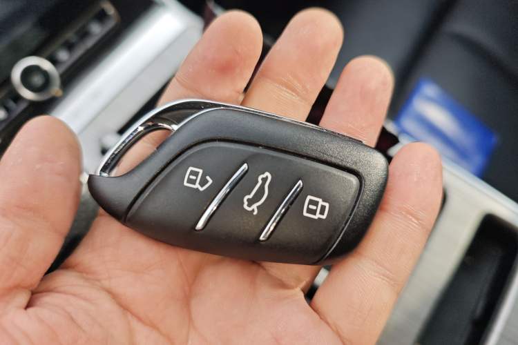 Used Roewe RX5 2022 330TGI Automatic National Style Edition Vehicle Key