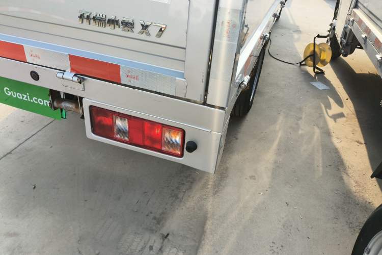 Used Karry Xiaoxiang X7 2024 AVIC Battery (3815 Cargo Box) Side-Panel Truck – Deluxe Model