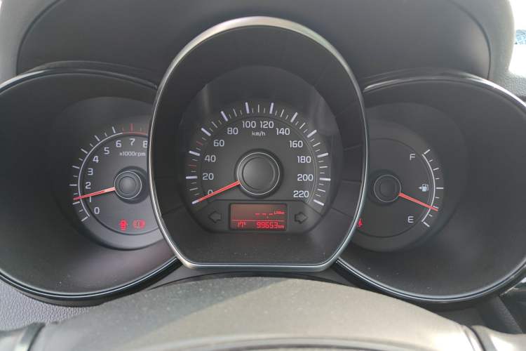 Used Kia K2 2015 Sedan 1.4L MT GLS
